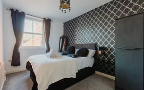 Hullidays - Theatre Side Apartment - Refurbished 2023